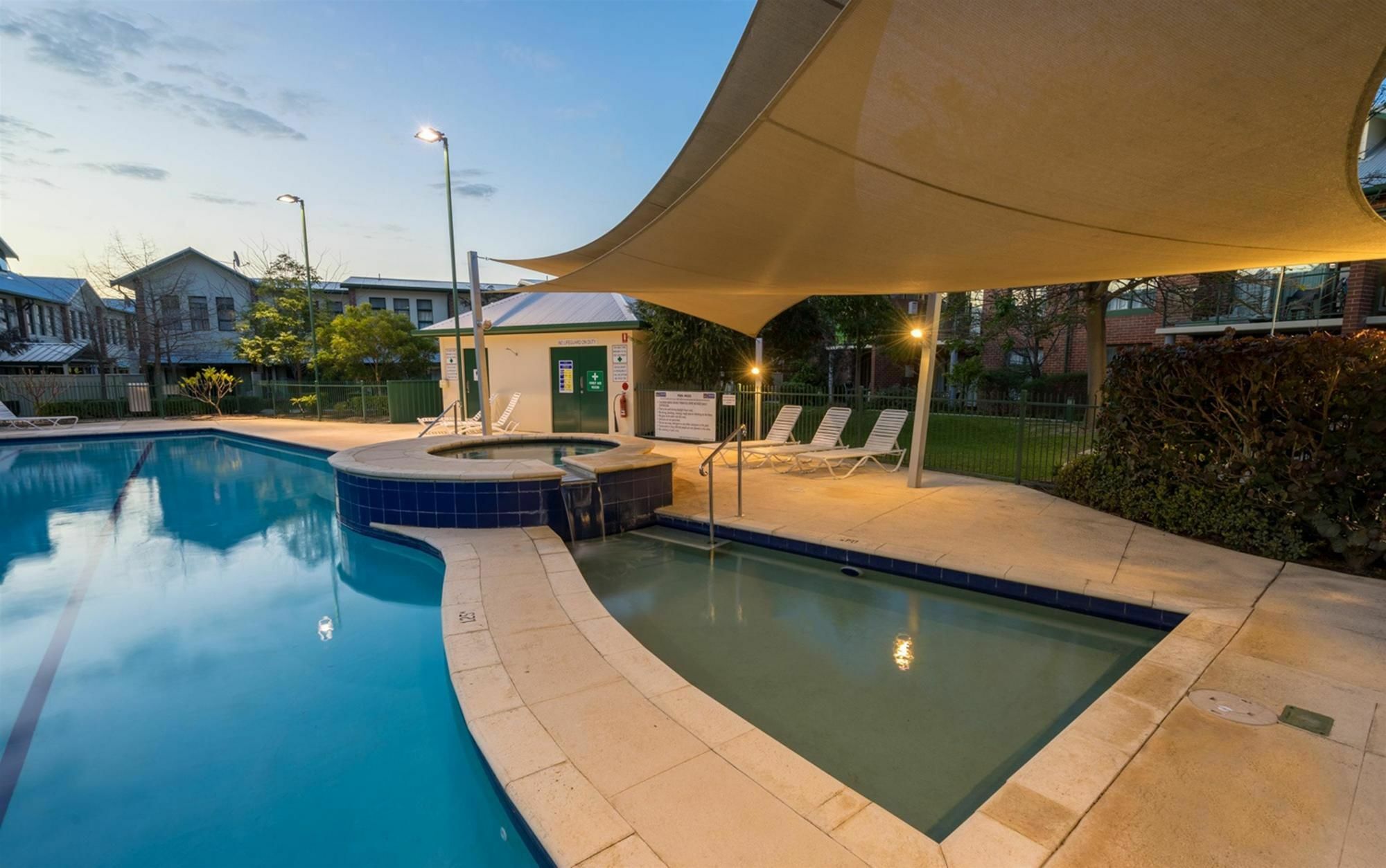 Perth Ascot Central Apartment Hotel Official Zewnętrze zdjęcie
