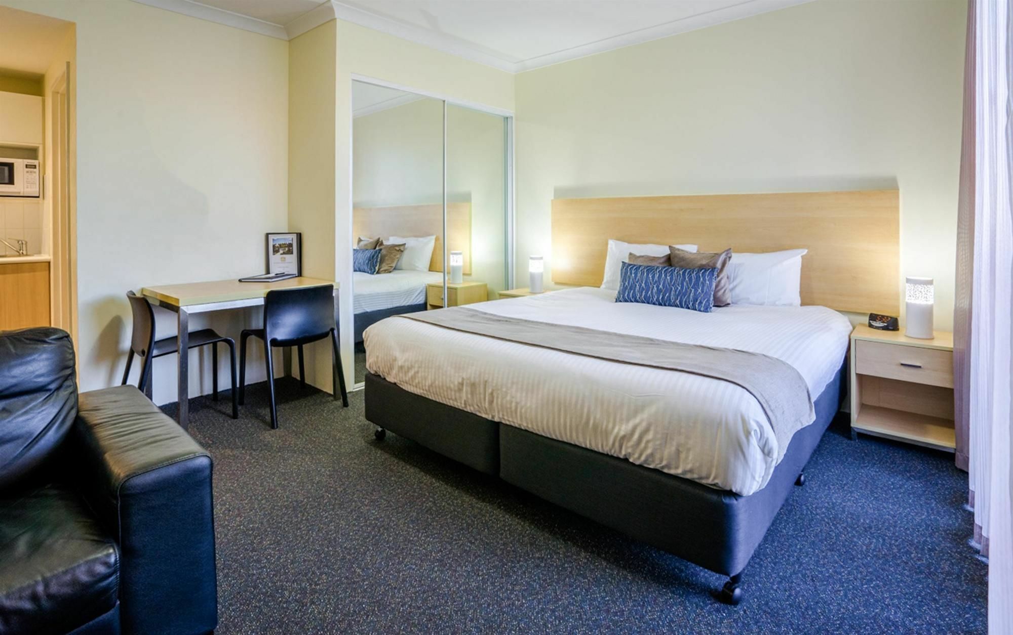 Perth Ascot Central Apartment Hotel Official Zewnętrze zdjęcie